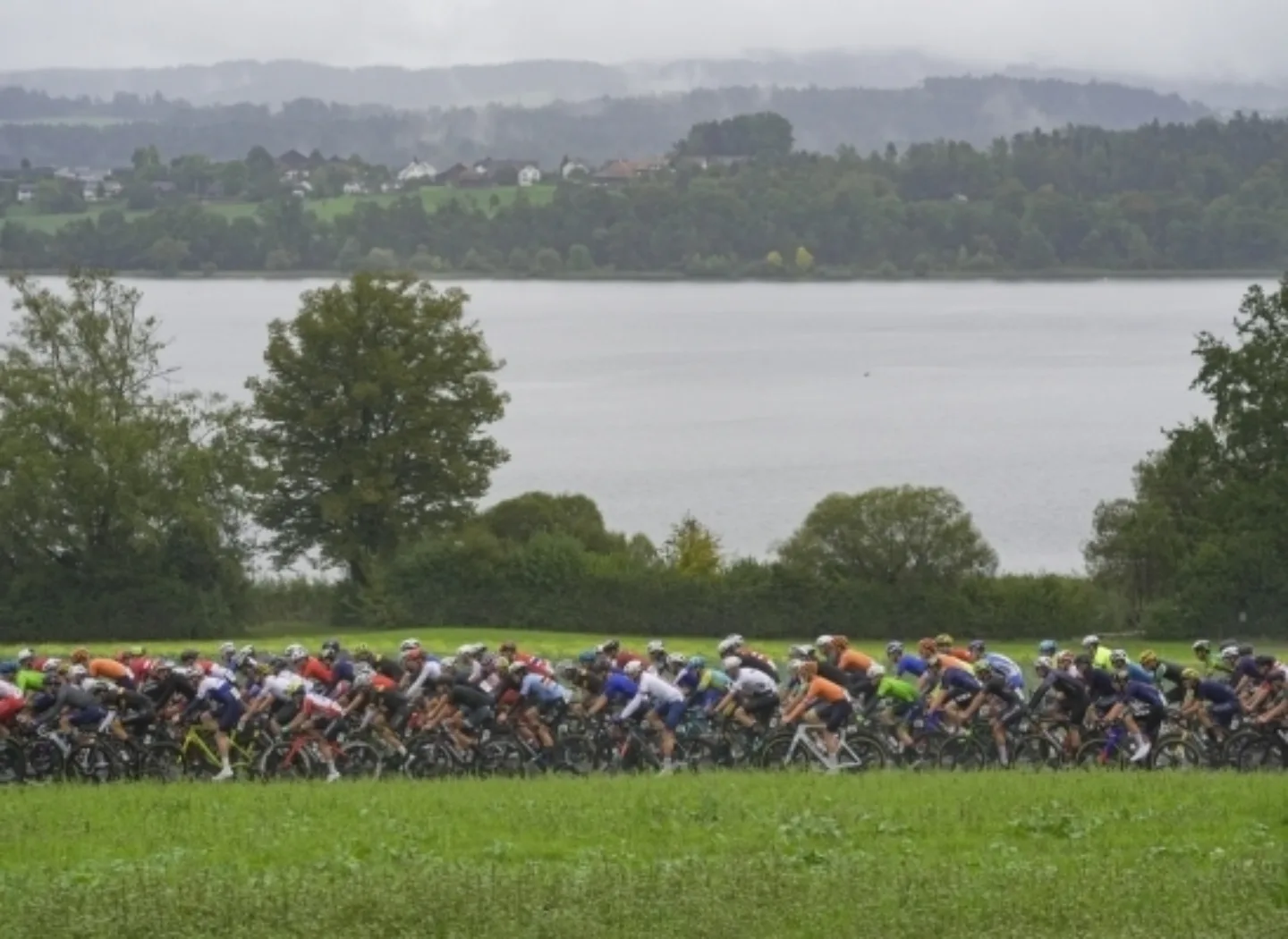 Pack of road racers riding very close to each other. Donate to USA Cycling | Support USA Cycling | USA Cycling Foundation. USA Cycling is a non-profit organization accepting tax-deductible donations. The USA Cycling Foundation is a non-profit arm of USAC that raises money for several different programs and initiatives. Donate, join our foundation, or purchase cycling gear today!